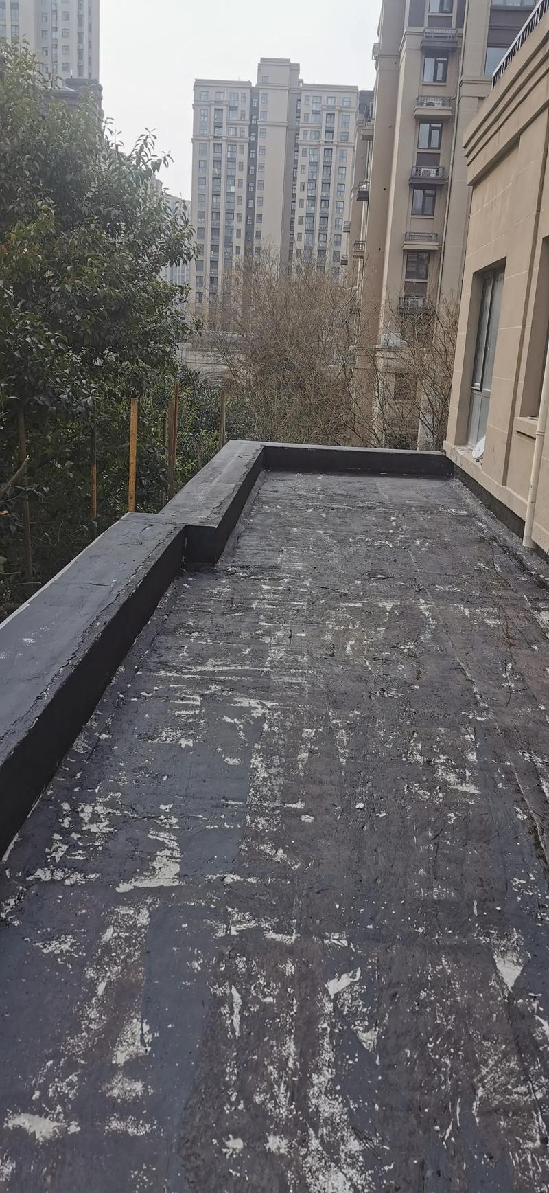 屋顶高低接缝处如何做防水 屋顶高低接缝处如何做防水